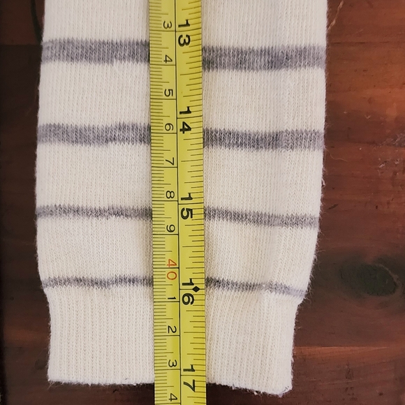 Free w/purchase Leg warmers - Picture 2 of 3